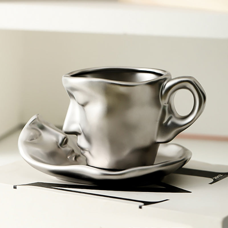 Rynx | Metal touching face, creative ceramic kiss coffee mug