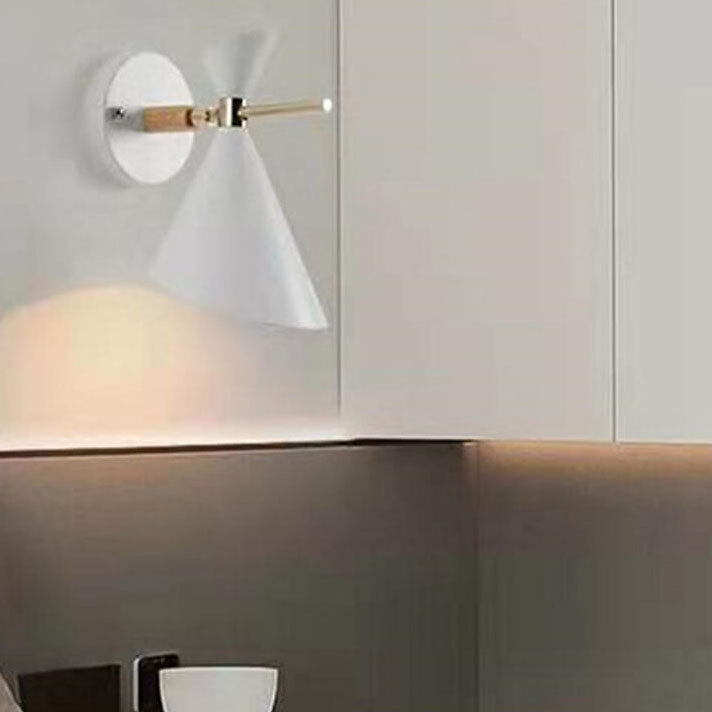 Rynx | Nordic Simple Horn Lampshade 1-light Wall Clock
