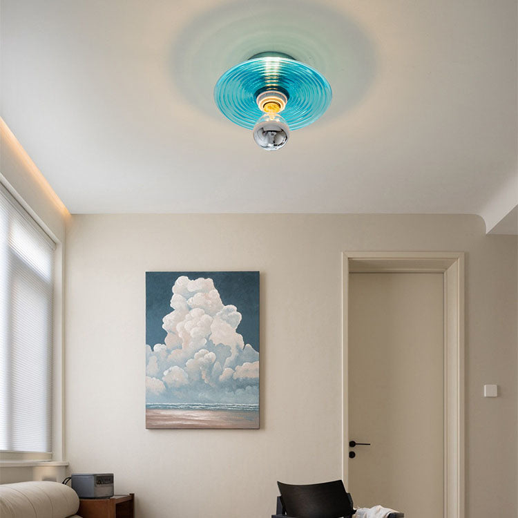 Rynx | Timeless glass wall lamp for versatile lighting