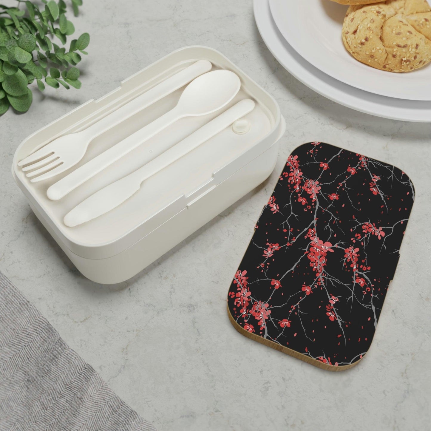 Rynx | Personalized environmentally conscious Bento lunch box with elegant wooden lid and organizers