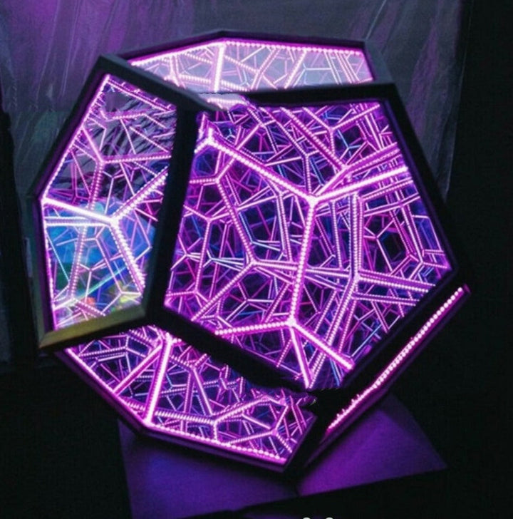 Rynx | Lampiq Dodecahedron Prism Lamp