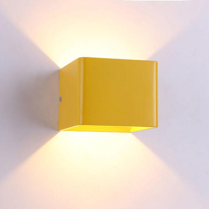 Rynx | LED-Mini-Square Wall Lamp in Aluminum