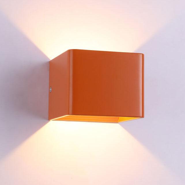 Rynx | LED-Mini-Square Wall Lamp in Aluminum