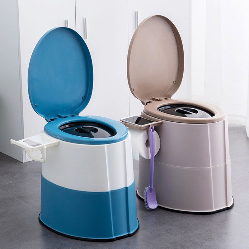 Rynx | Contemporary plastic floor-mounted toilet bowl with toilet seat for the bathroom