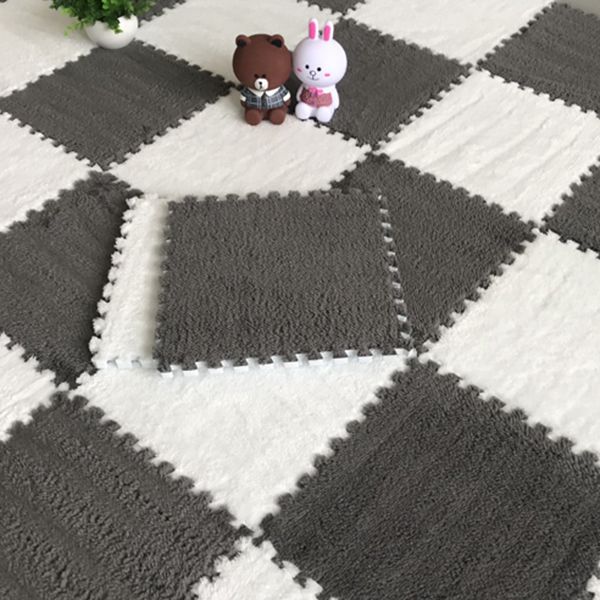 Rynx | Color-Fading-Resistant Carpet Tile Solid Interlocking Carpet Tile