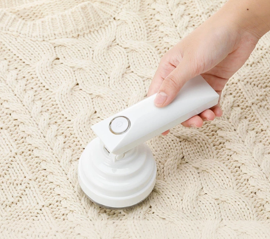 Rynx | FuzzFree MultiMotion Rechargeable Lint Remover | Cordless & Efficient | For Clothing & Textiles