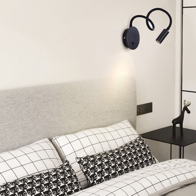Rynx | Minimalist 1-light LED wall lamp with 360-degree adjustability