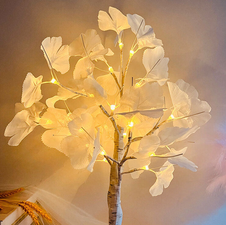 Rynx | Battery-operated LED illuminated wooden decoration