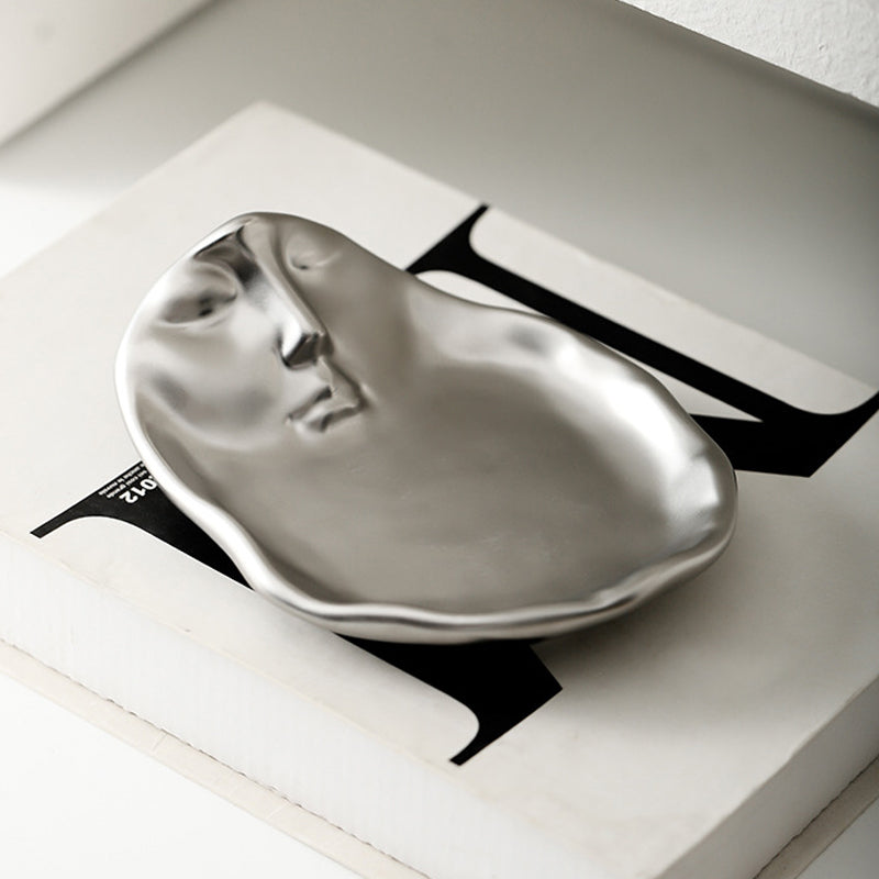 Rynx | Metal touching face, creative ceramic kiss coffee mug