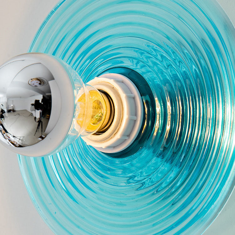 Rynx | Timeless glass wall lamp for versatile lighting