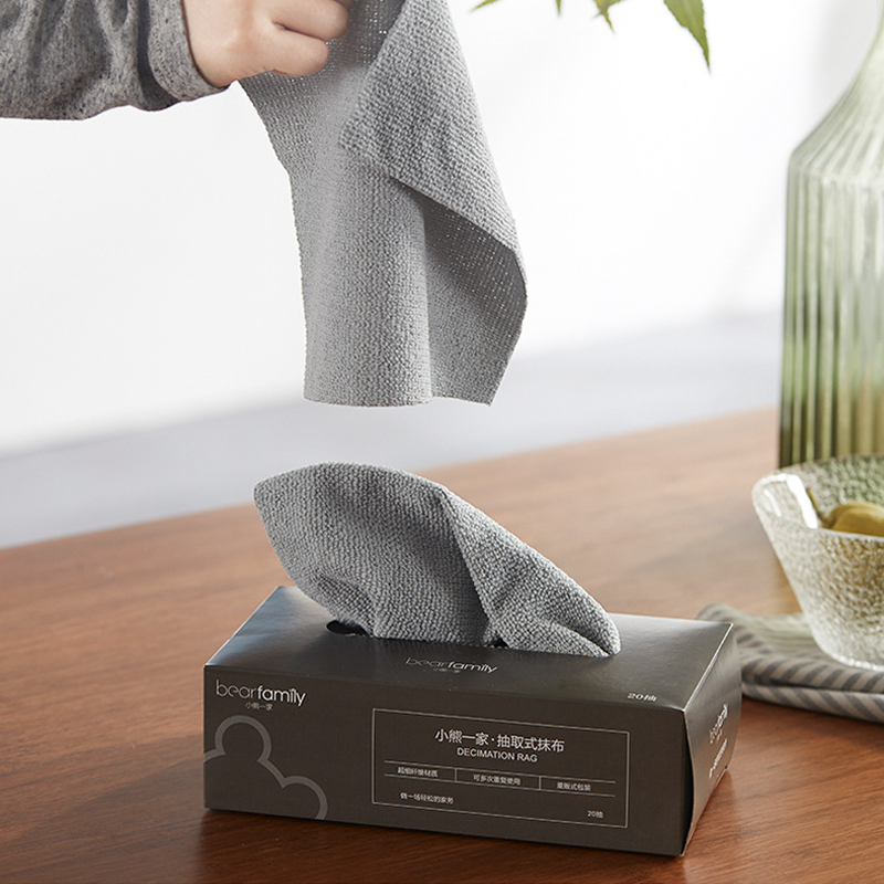 Rynx | Retractable absorbent microfiber cloths