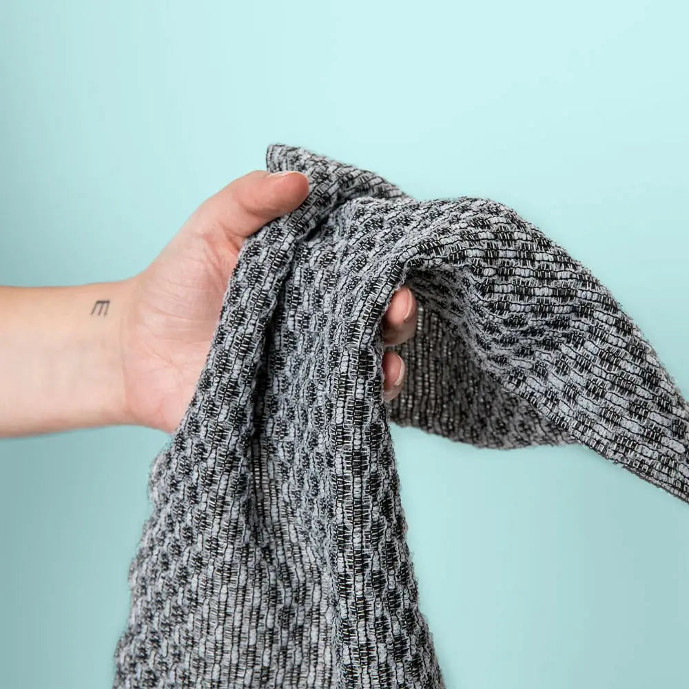 Rynx | Peeling Shower Towel with Silver Ions – Deep Cleaning & Gentle Exfoliation