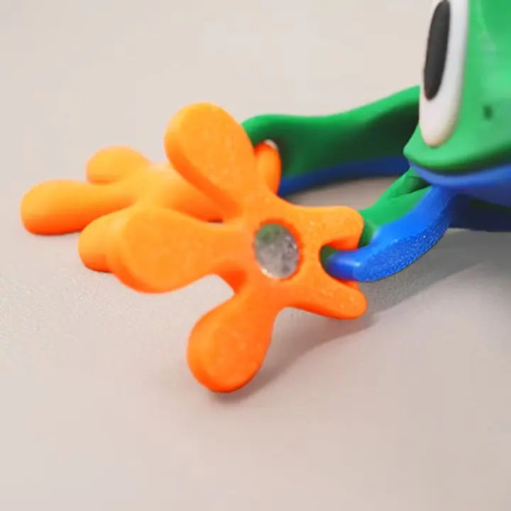 Rynx | 3D-printed magnetic frog refrigerator magnet