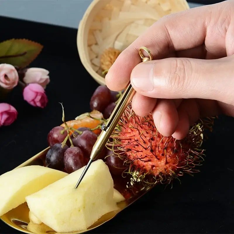 Rynx | Expandable Toothpick made of Titanium
