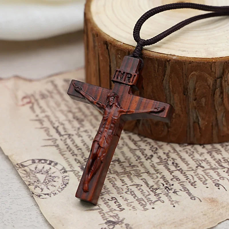 Rynx | Jesus-Cross-Necklace made of Wood
