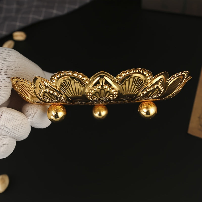 Rynx | GuldServe - Gold Metal Fruit Bowl in Filigree Style
