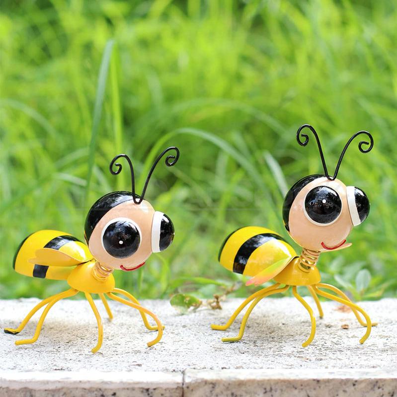 Rynx | 2 Parts - Metal Bee Garden Decor