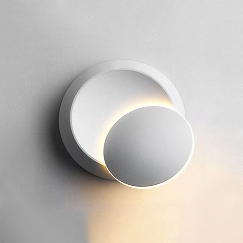 Rynx | Movable Moon-shaped Wall Lamp Nordic Metal Nightstand LED Wall-mounted Light