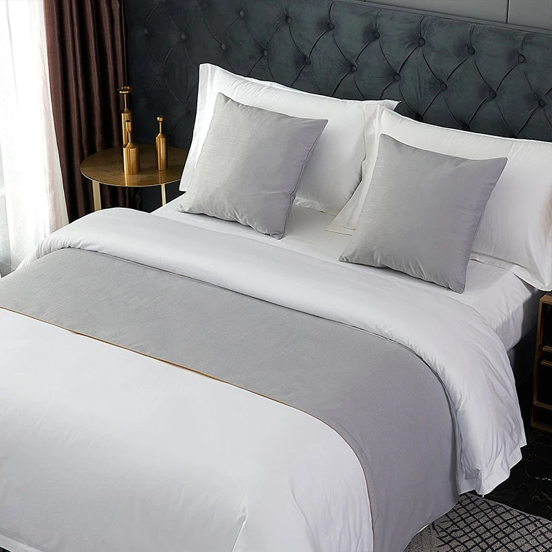 Rynx | 1 piece bed runner + 2 matching pillow covers