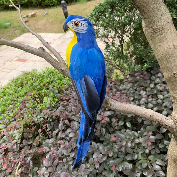 Rynx | Life Experience Parrot Garden Ornament for Elegant Outdoor Areas