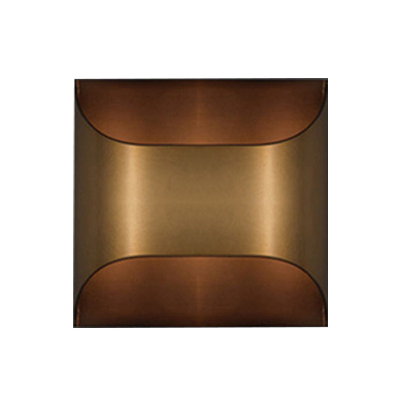 Rynx | Colonial Square/Rectangular Wall Lamp 1 Main Metal Surface Mounted Wall Lamp in Brass for Bedroom