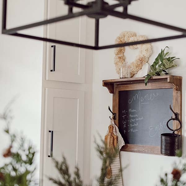 Rynx | Multifunctional rustic table shelf with hooks