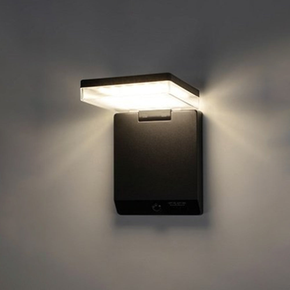 Rynx | SensorMotion - Modern LED Outdoor Wall Light