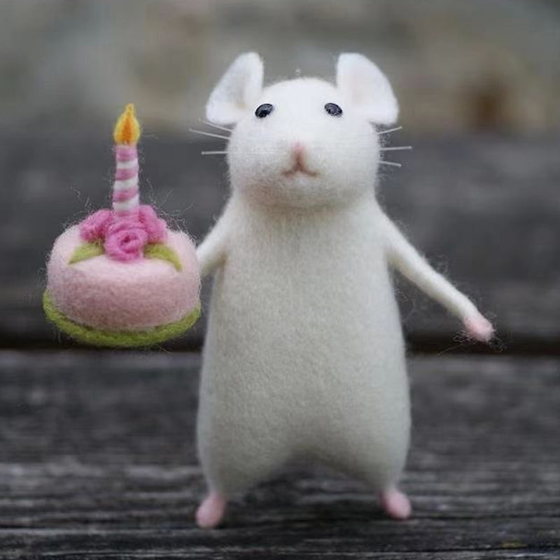 Rynx | Felt Mouse and Pumpkin Ornament