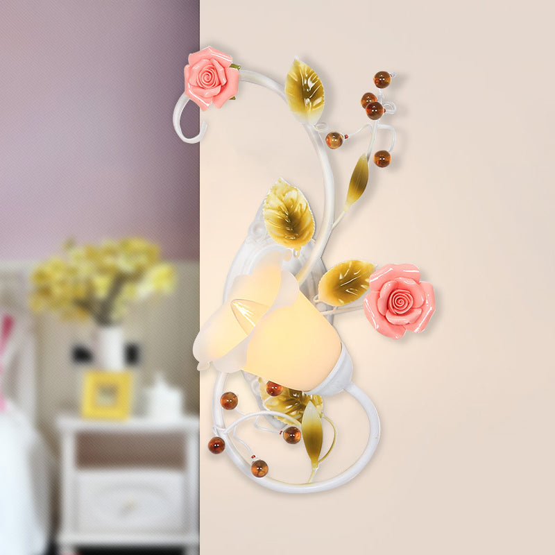 Rynx | Country curved arm wall lamp 1 bulb metal roses wall lighting in white for living room, left/right
