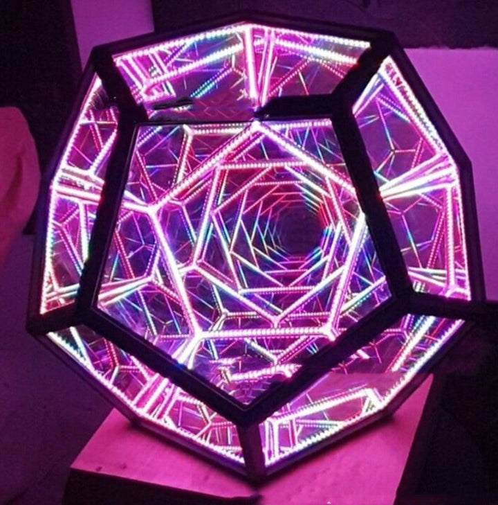 Rynx | Lampiq Dodecahedron Prism Lamp