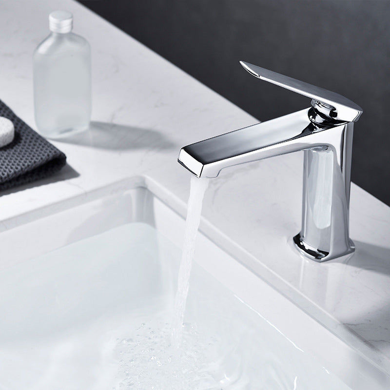 Rynx | Modern Centerset Sink Faucet Solid Color Copper Faucet for the Bathroom