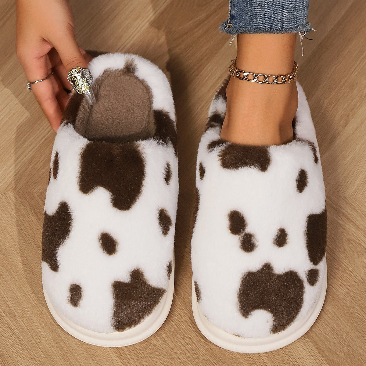 Rynx | Shady Cow Print Plush Slippers for Couples - Cozy Anti-Slip Soft Home Shoes for Winter