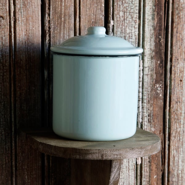Rynx | Eggshell blue enamel container