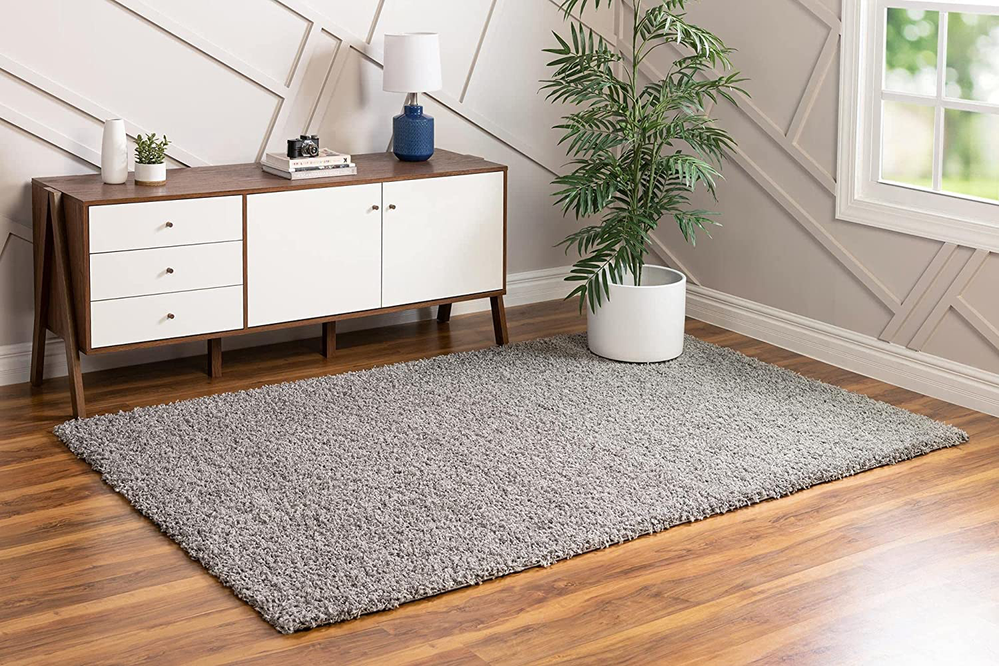 Rynx | Unique Loom Solo Solid Shag Collection Area Modern Plush Rug Luxurious & Soft, 4' 0 x 6' 0, Jet Black