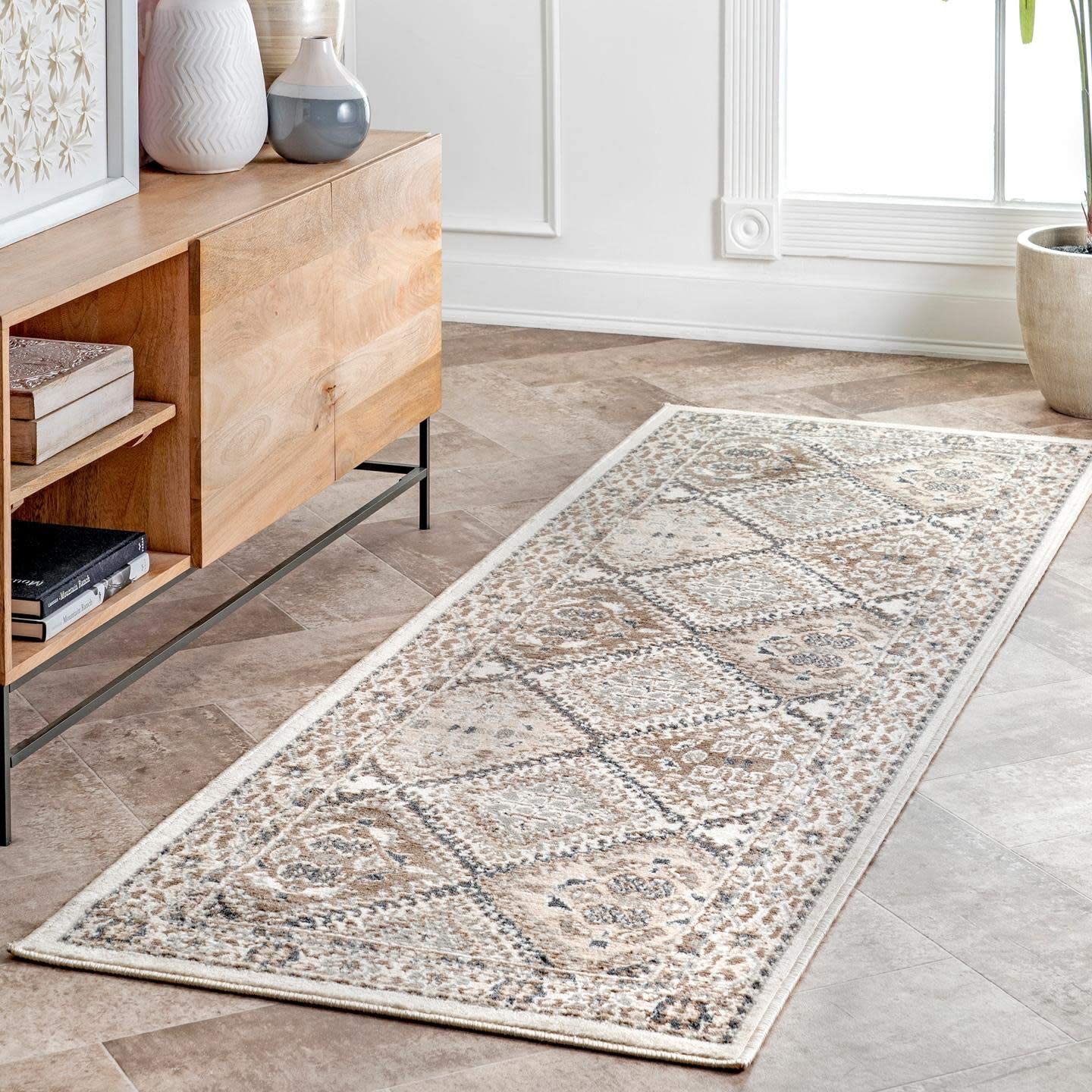 Rynx | Nuloom Becca Vintage Plush Carpet, 3' X 5', Beige