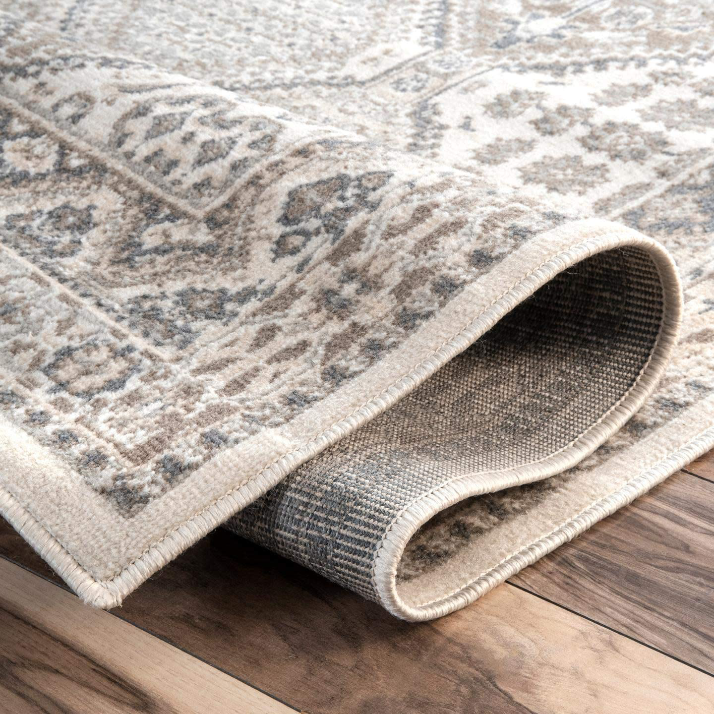 Rynx | Nuloom Becca Vintage Plush Carpet, 3' X 5', Beige