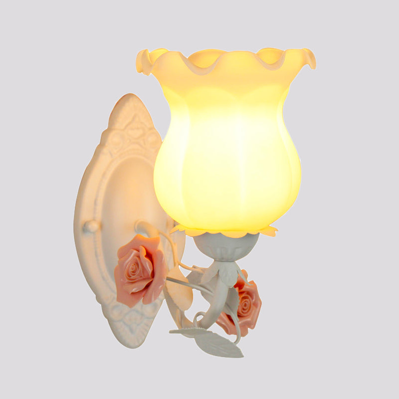 Rynx | 1 Light Sconce Light Fixture with Flower Glass Rustic Bedroom Wall Lamp with Bloom Deco in White/Green
