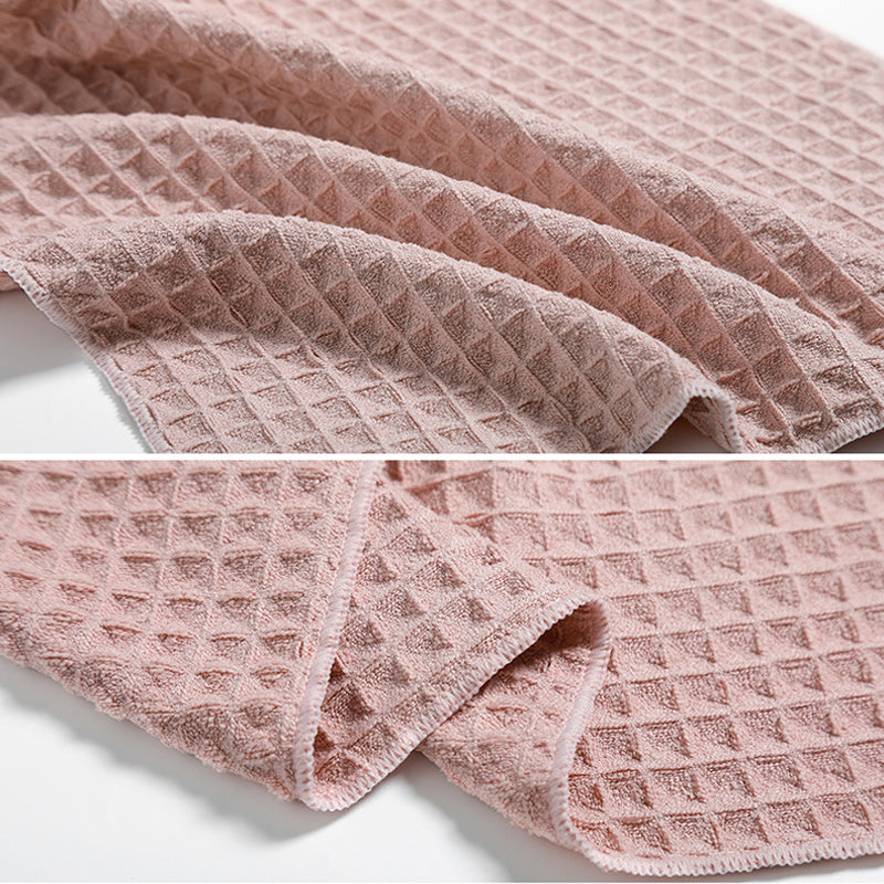 Rynx | Super absorbent breathable antibacterial waffle bath towel