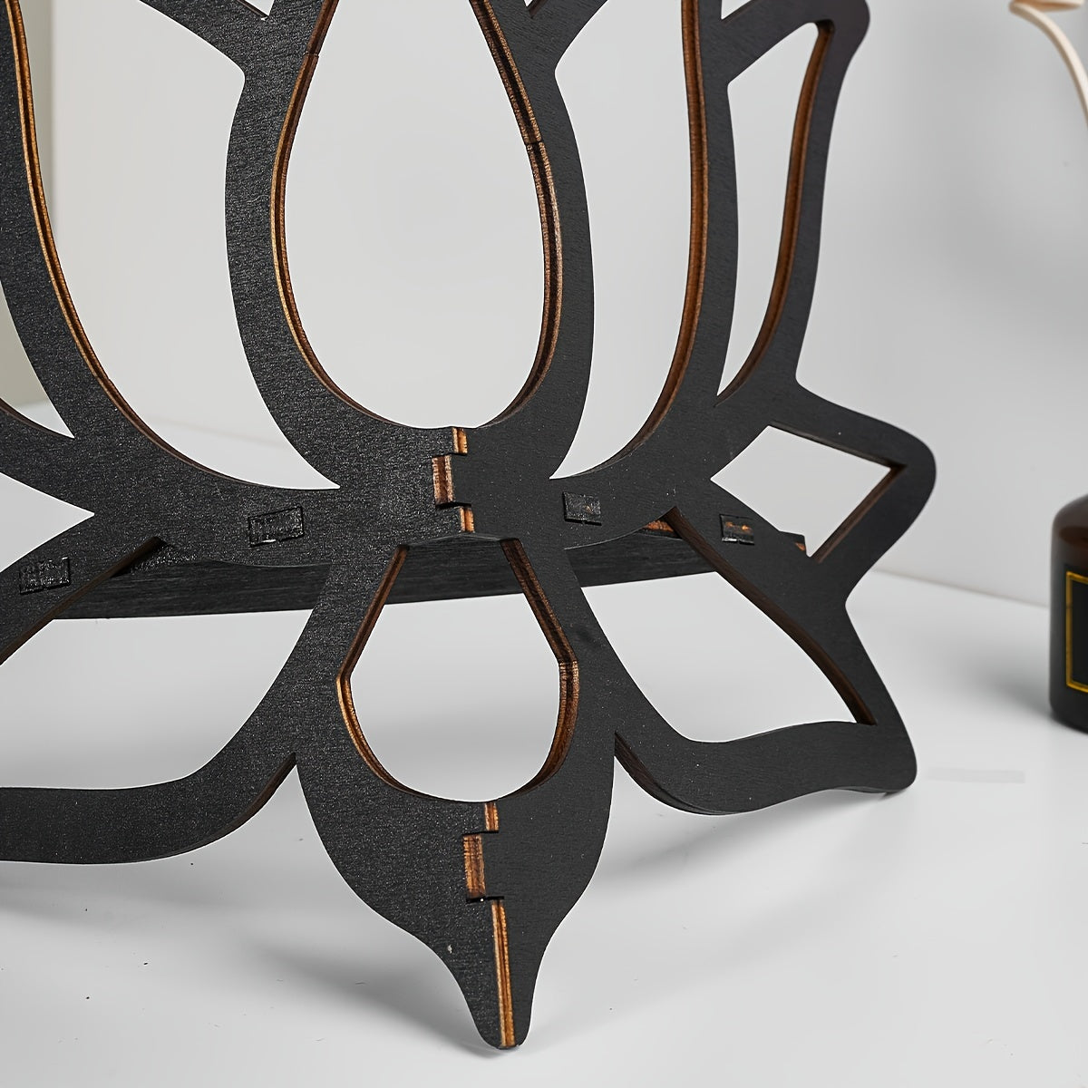 Rynx | LotusWood - Floating Wood Shelf in Lotus Shape