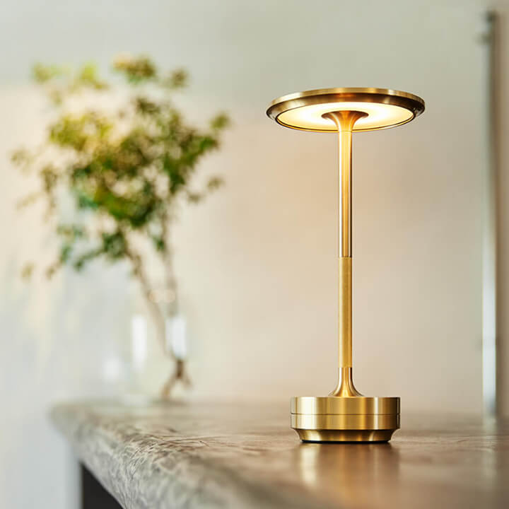 Rynx | Ambient Metallic Wireless Table Lamp