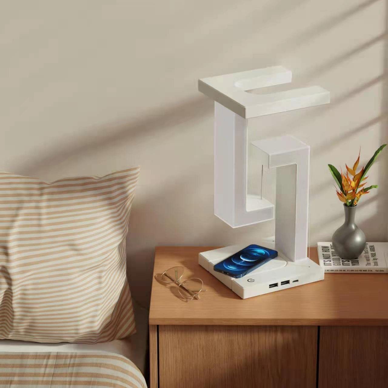 Rynx | Creative Smartphone Wireless Charging Suspension Desk Lamp Balance Lamp Floating For Home Bedroom