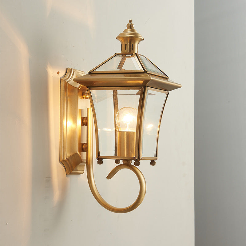 Rynx | Traditional European trapezoidal copper glass 1-light wall lamp for garden