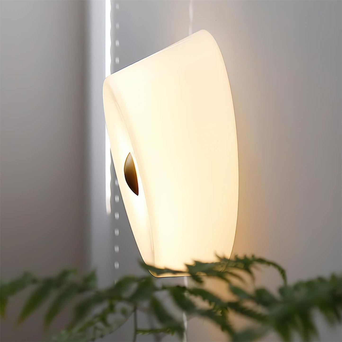 Rynx | Ben Glass Wall Lamp