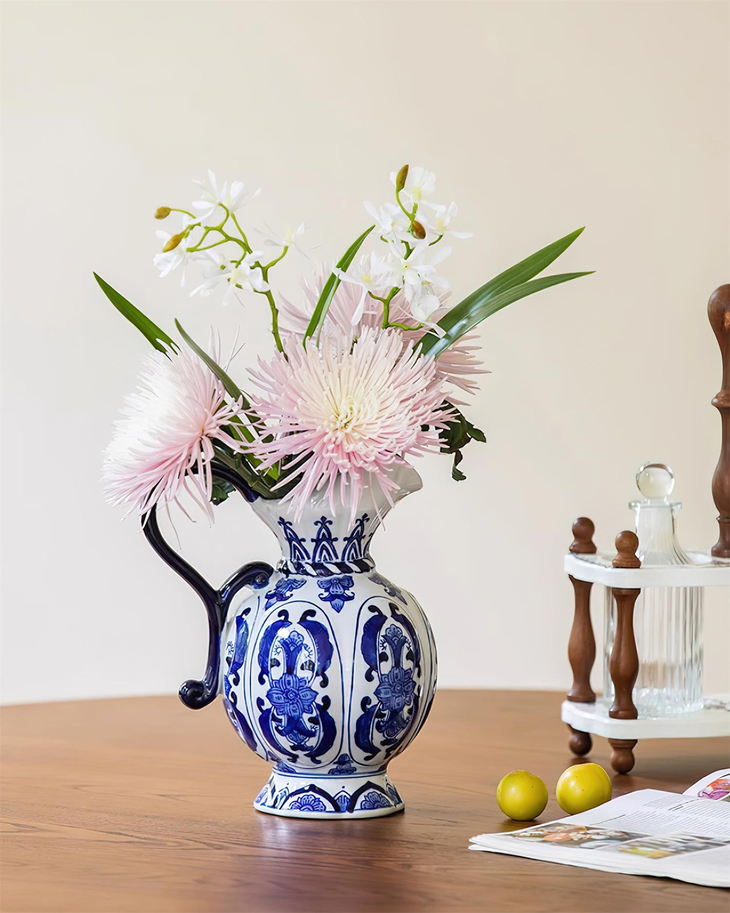 Rynx | Blue Branco Vase