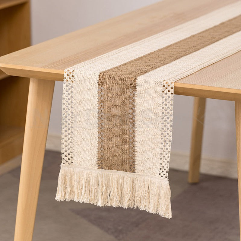 Rynx | Bohemian Macrame Table Runner