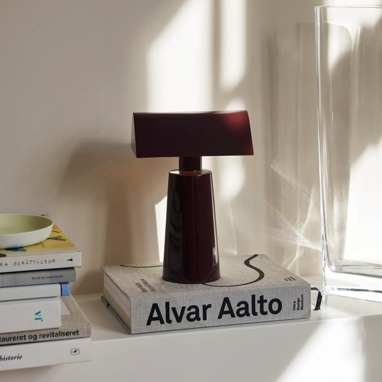 Rynx | Caret Table Lamp