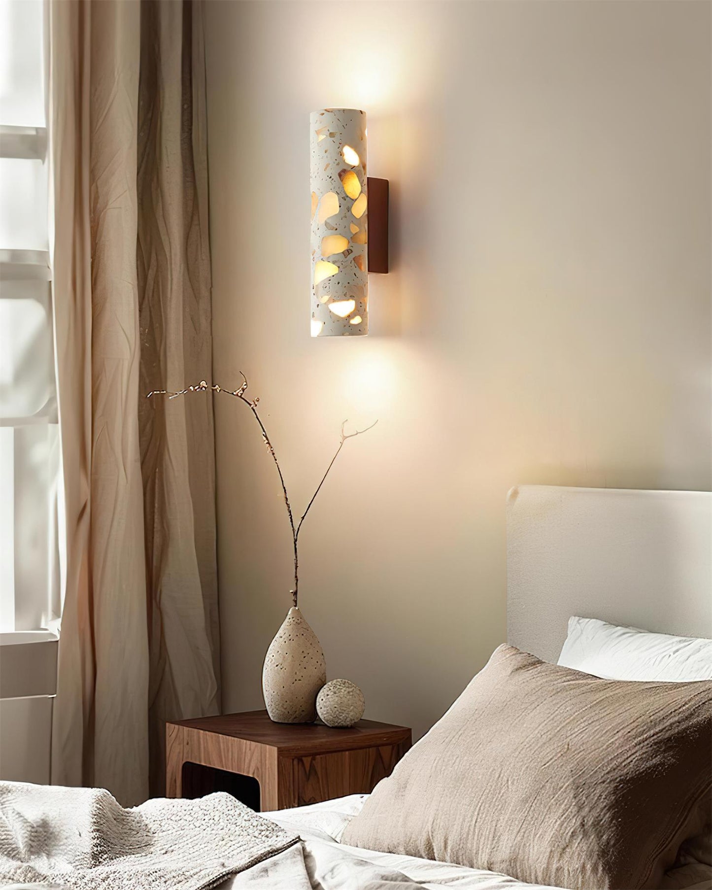 Rynx | Clasten Wall Lamp
