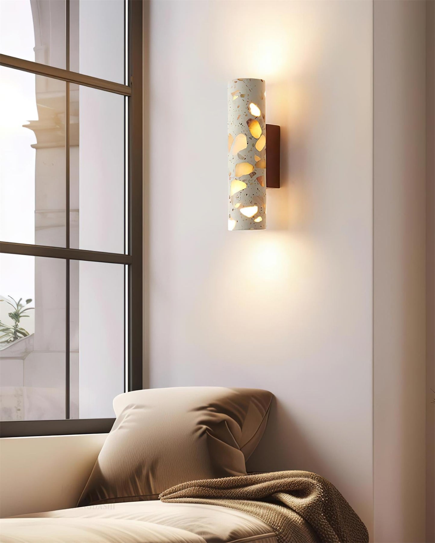 Rynx | Clasten Wall Lamp