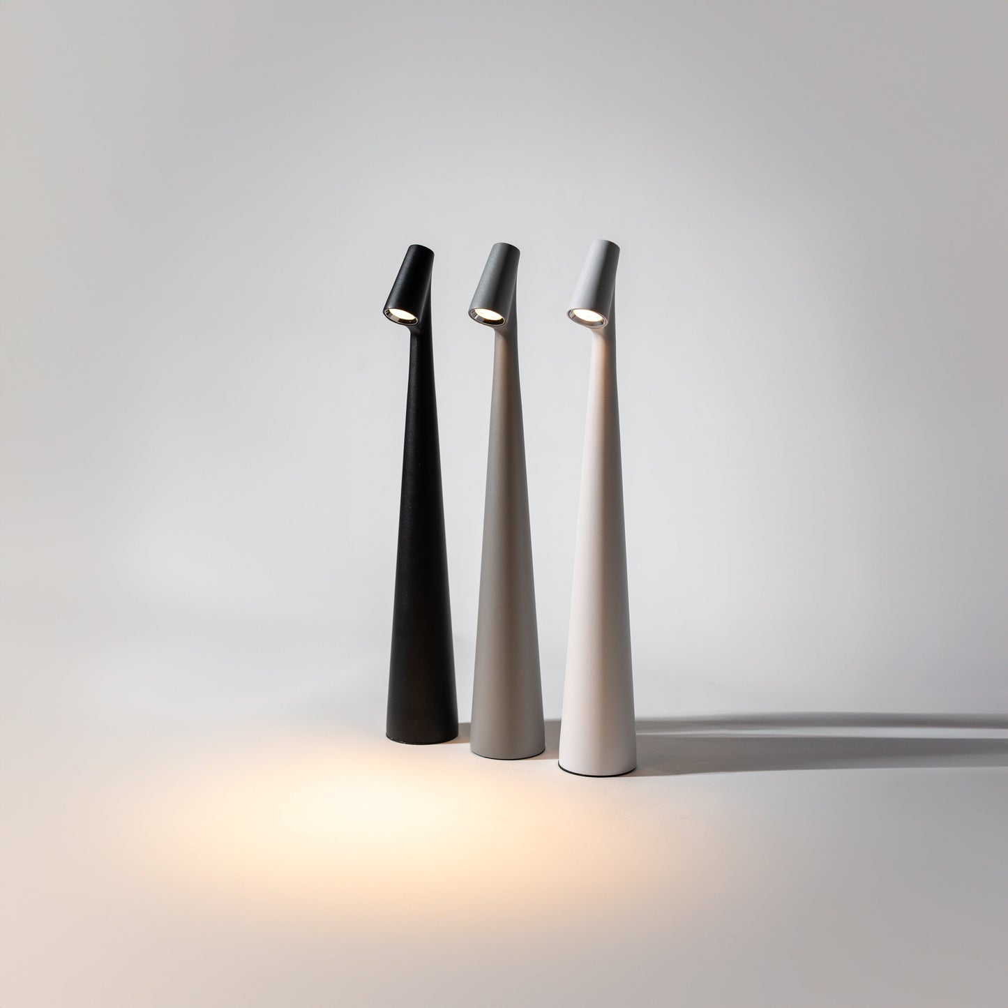 Rynx | Lumi Slim Rechargeable Table Lamp