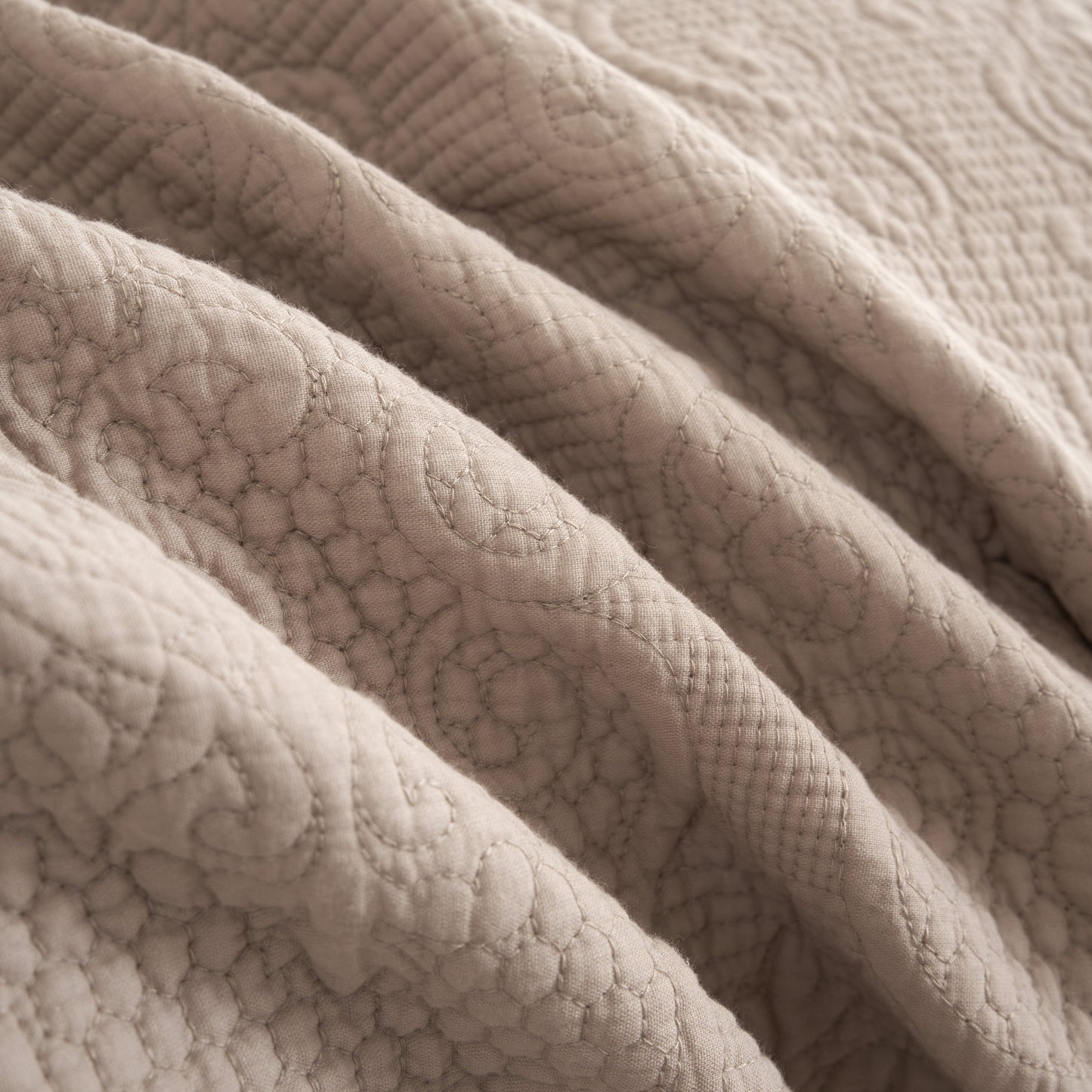 Rynx | Neutral Taupe Beige Sandy Elegant Matelassé Cotton Quilted Bedspread Set
